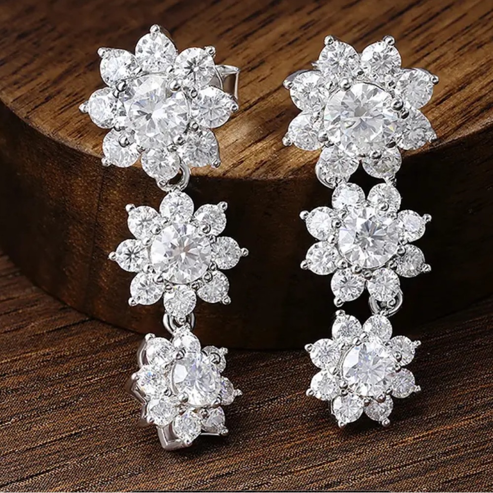 Elegant Silver& Moissanite Floral Drop Earrings